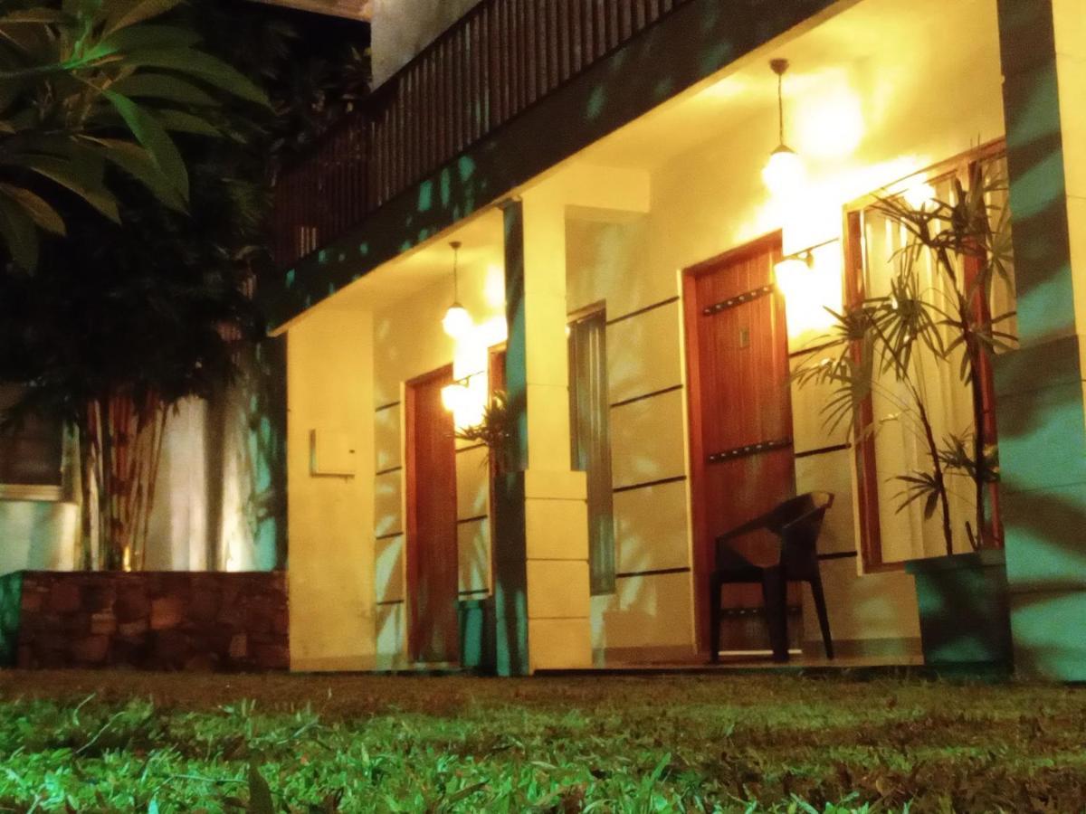 Elephant Park Family Bungalow Udawalawe Εξωτερικό φωτογραφία